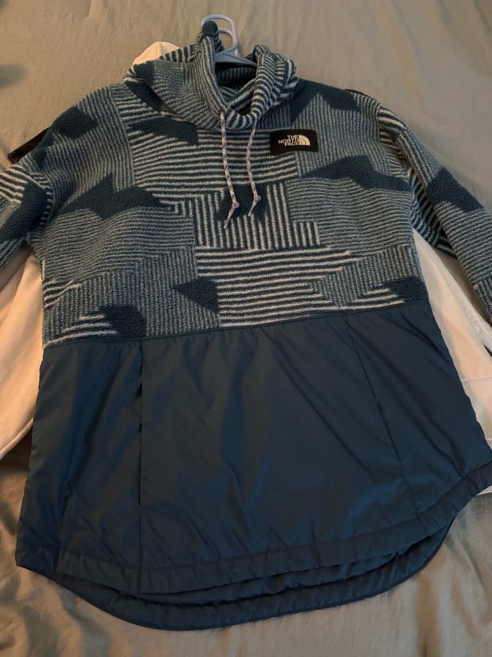 The North Face Men's Blue Patterned Turtleneck Pullover